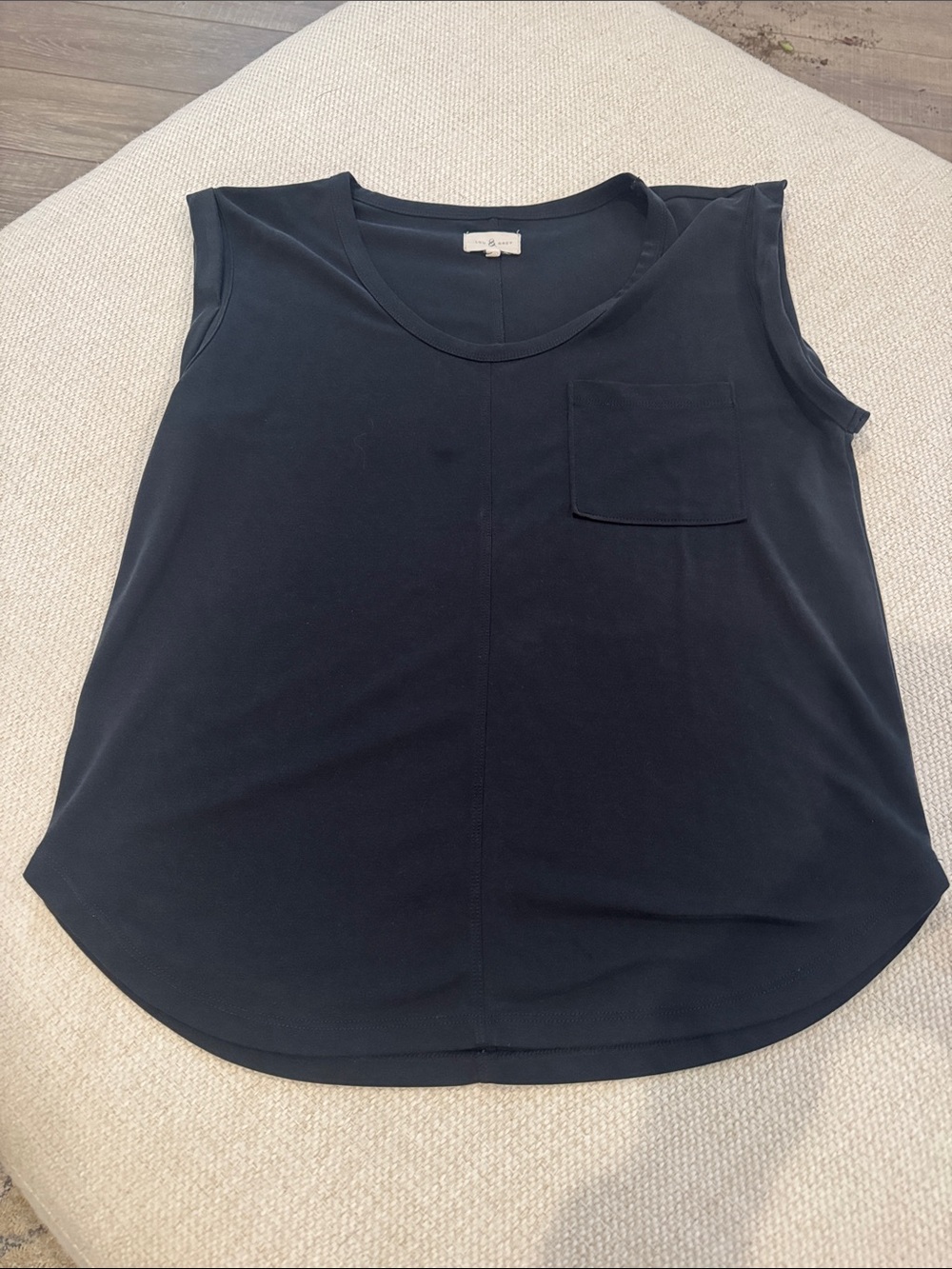 Lou & Grey Black Scoop Neck Pocket Tank